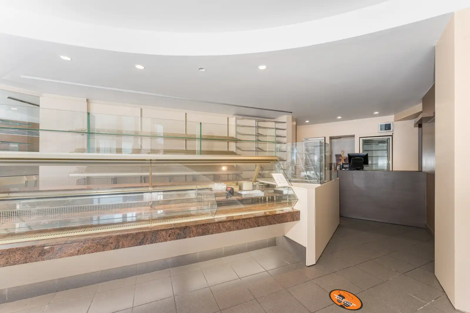 Woning (4slpk) met winkel en atelier! foto 3