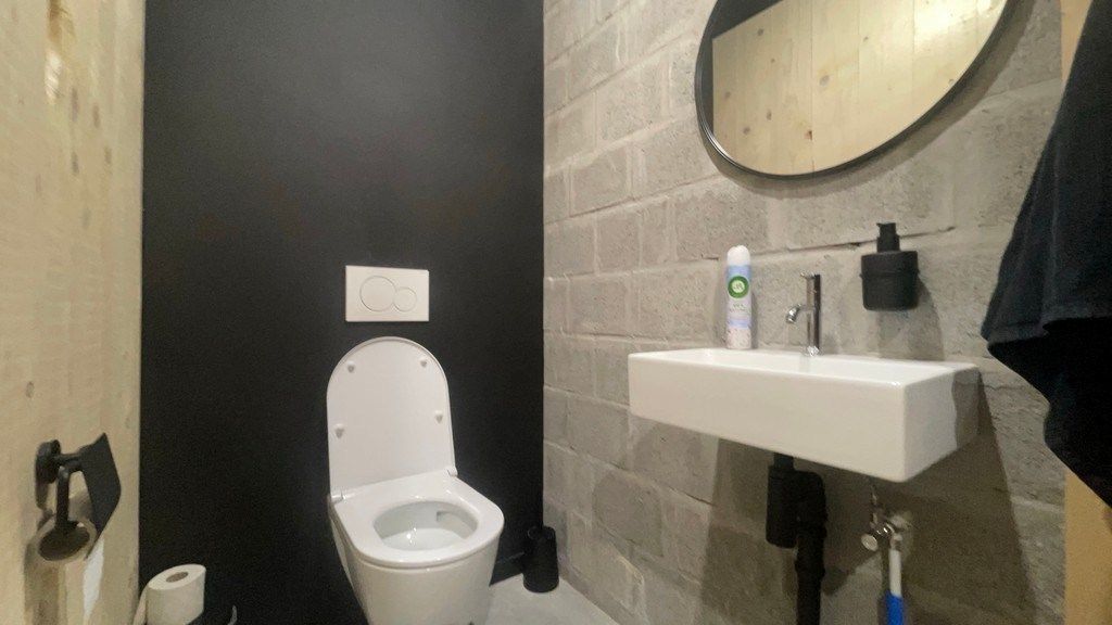 Moderne kantoorruimte te huur vlakbij station van Berchem foto 12