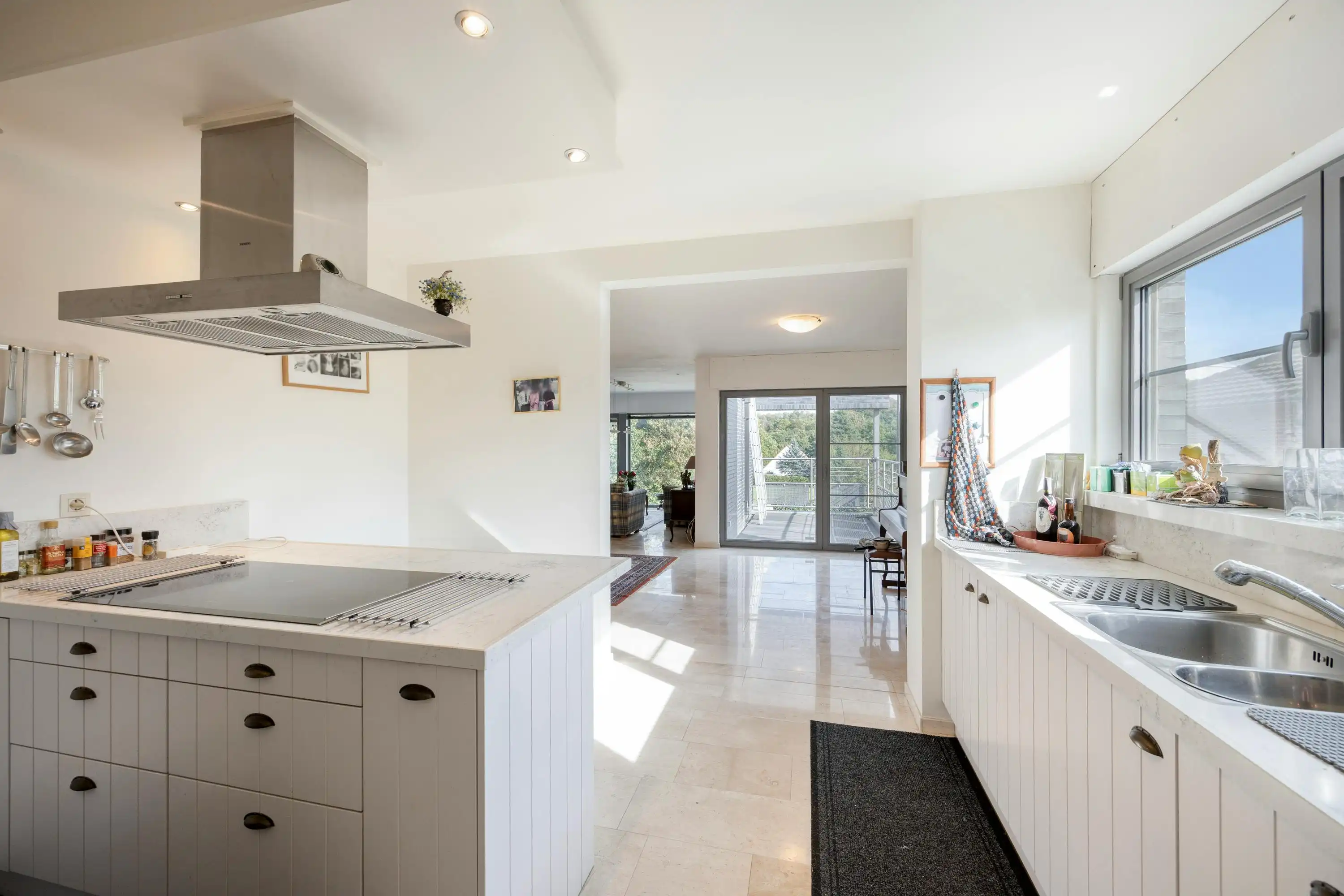 Villa in Eben-Emael met mogelijkheid tot twee wooneenheden nabij Maastricht foto 6