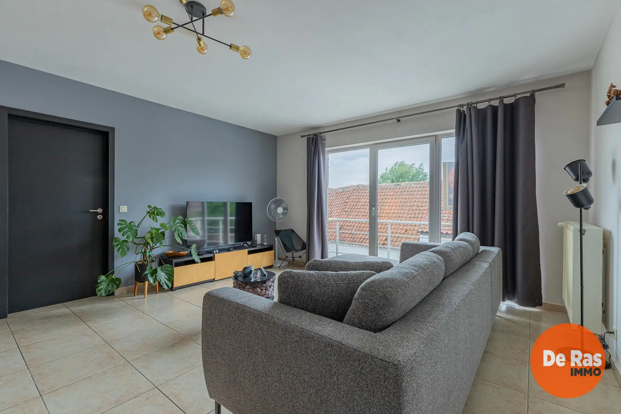 UITBERGEN - Instapklaar éénslaapkamerappartement met carport foto 5