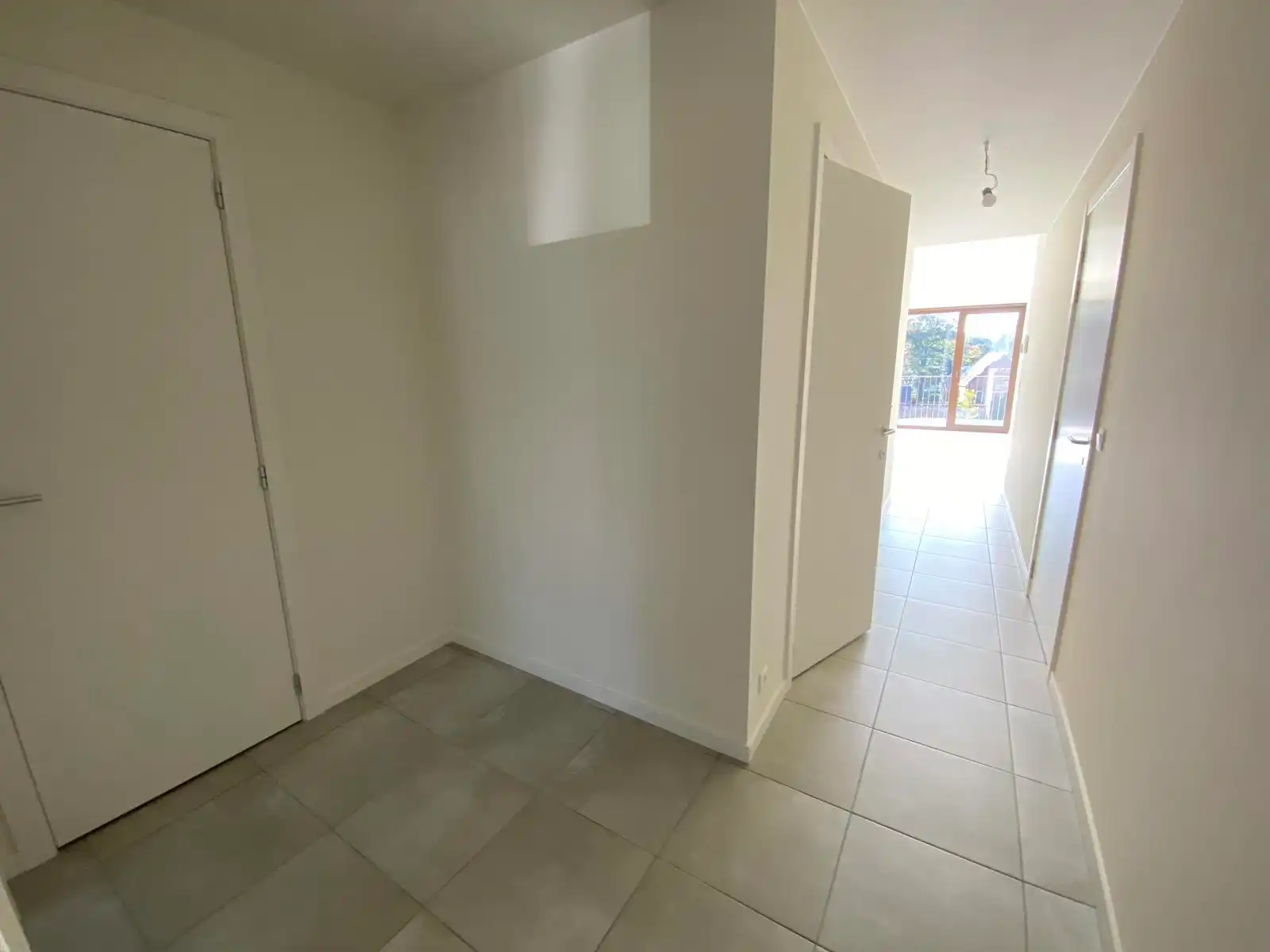 App met 2 slpk en westgericht terras in prachtige site foto 2