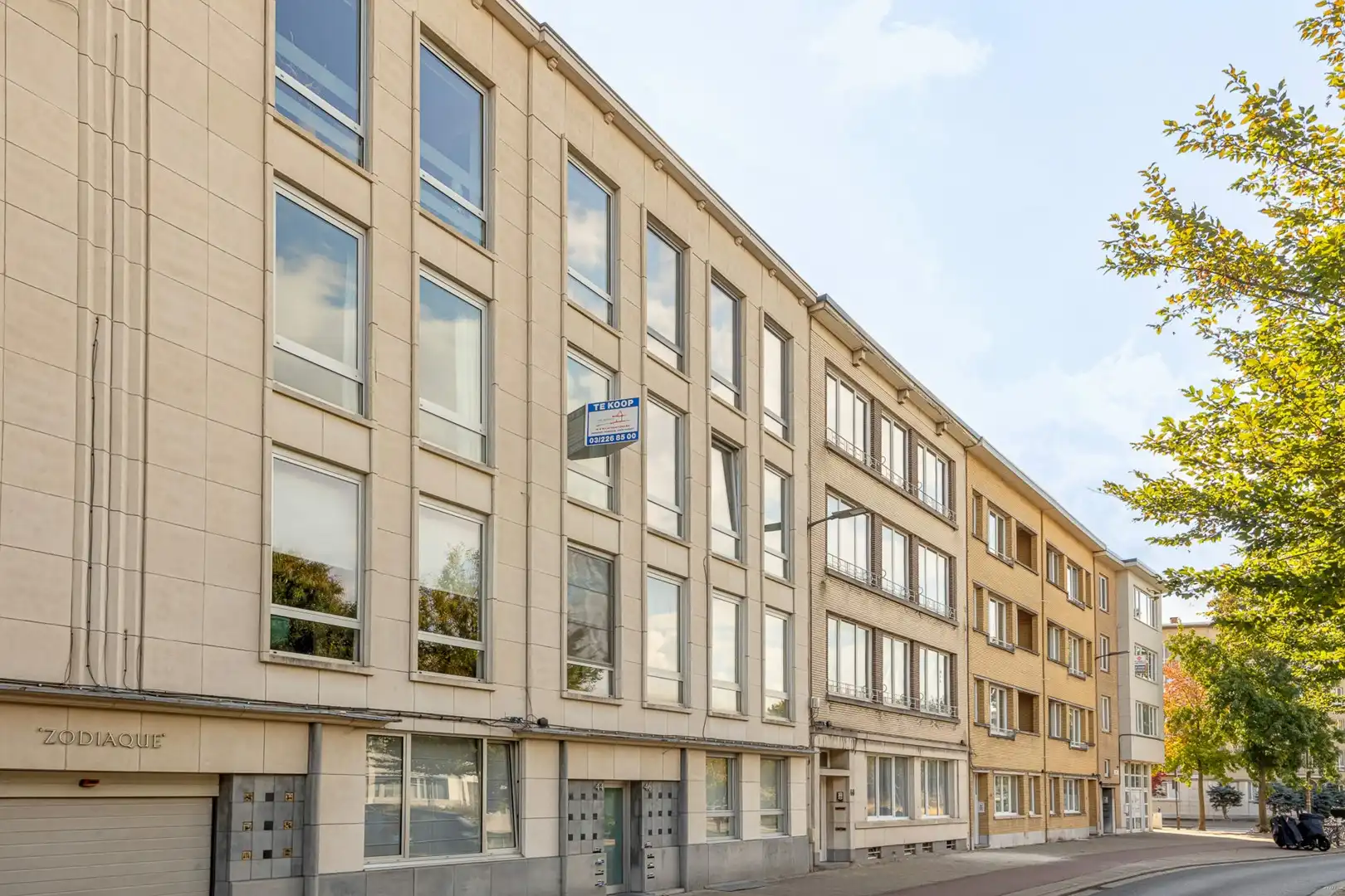 APPARTEMENT MET TERRAS foto {{pictureIndex}}