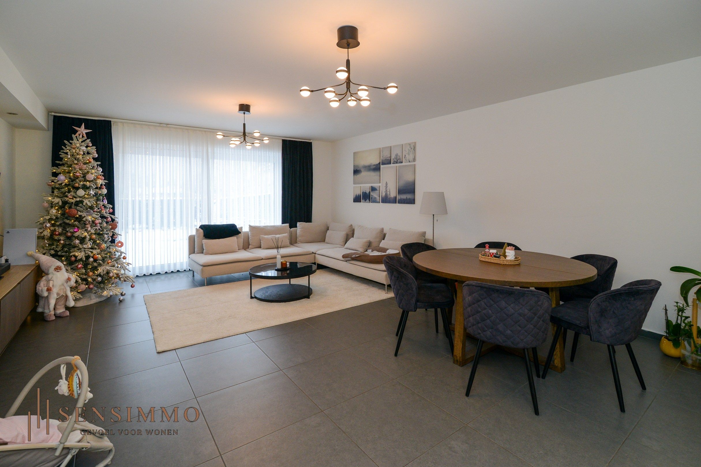 Gelijkvloers tweeslaapkamerappartement met tuin, parking en kelderberging foto 5