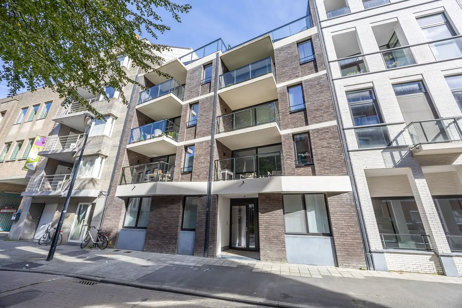 ​​​​​​​Ruim gelijkvloers appartement met 2 slaapkamers, groot terras en tuin in residentie El Rincon foto 14