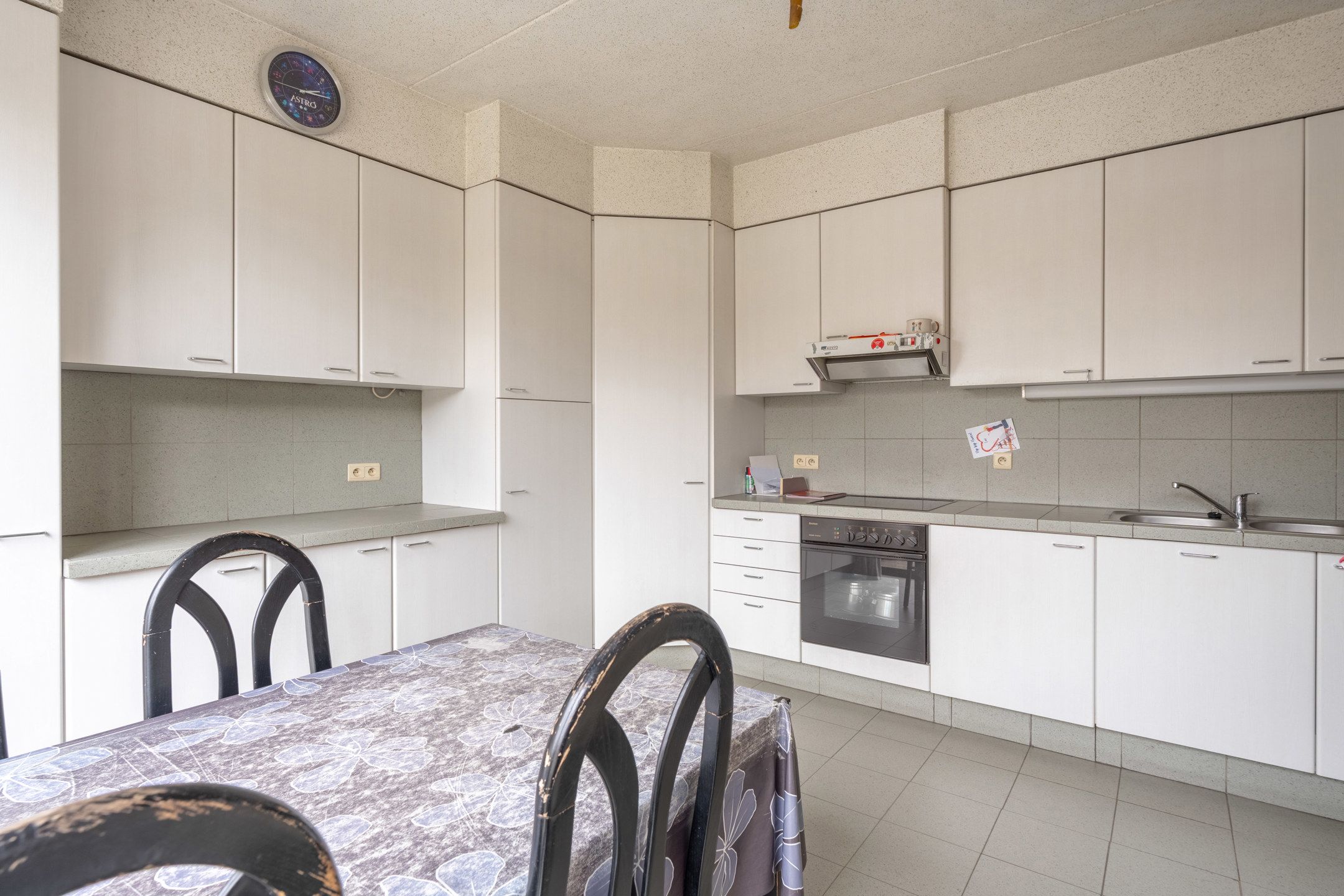 Zeer interessante handelszaak met woonst in Vosselaar foto 11