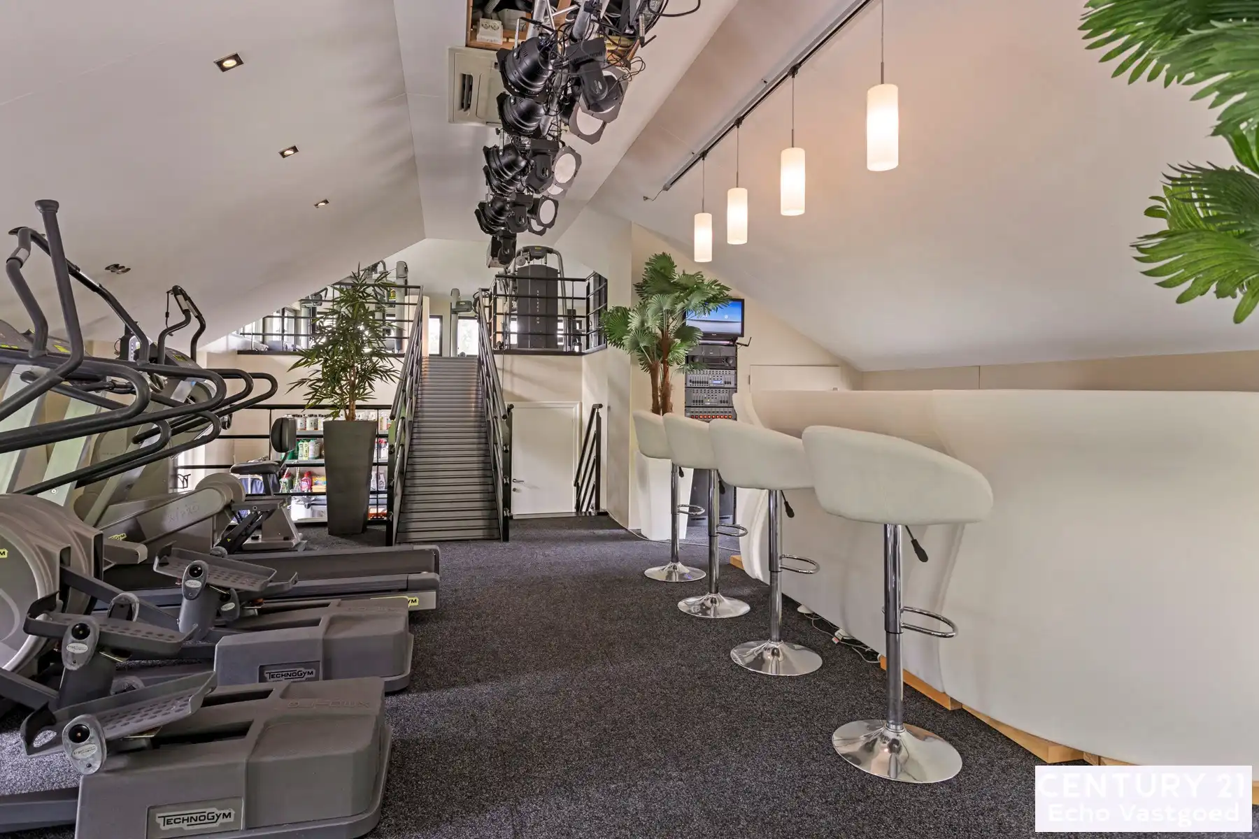 Villa met binnenzwembad en COMPLETE wellness op ca 2590m² foto 25