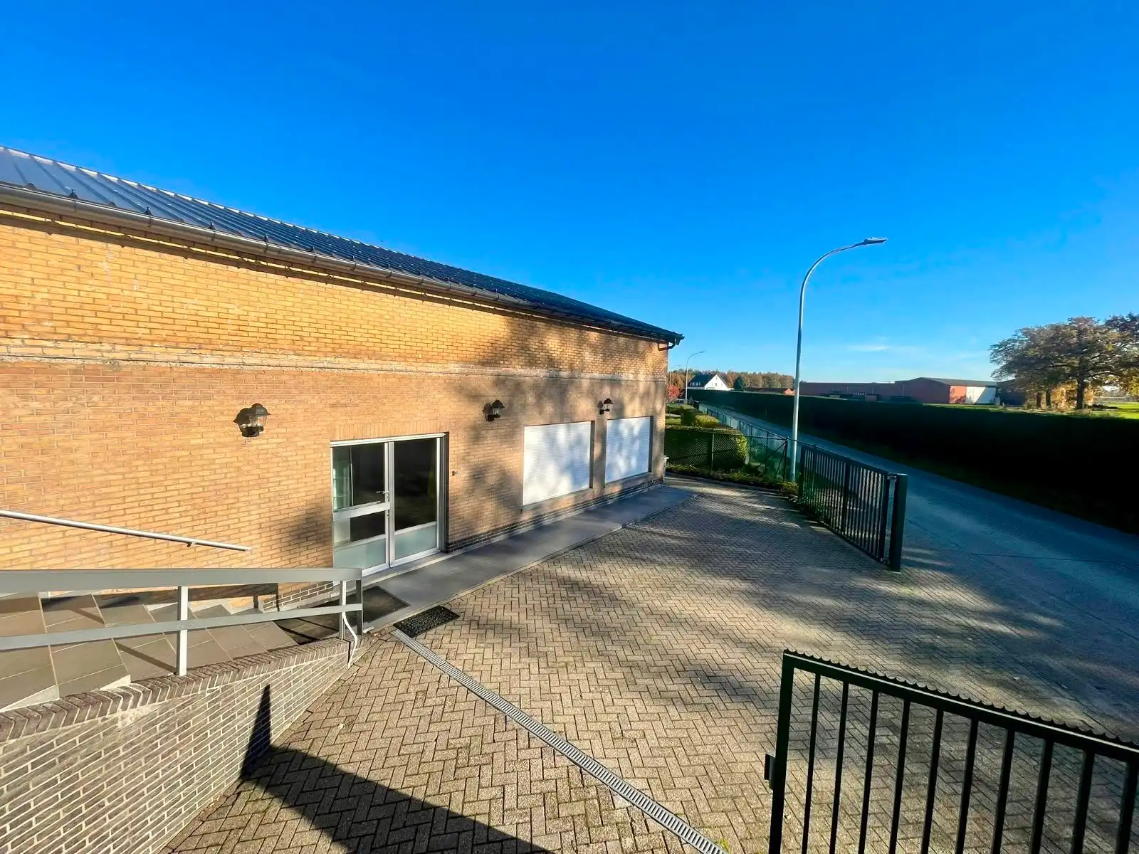 Praktisch magazijn op een uitstekend bereikbare locatie foto 3