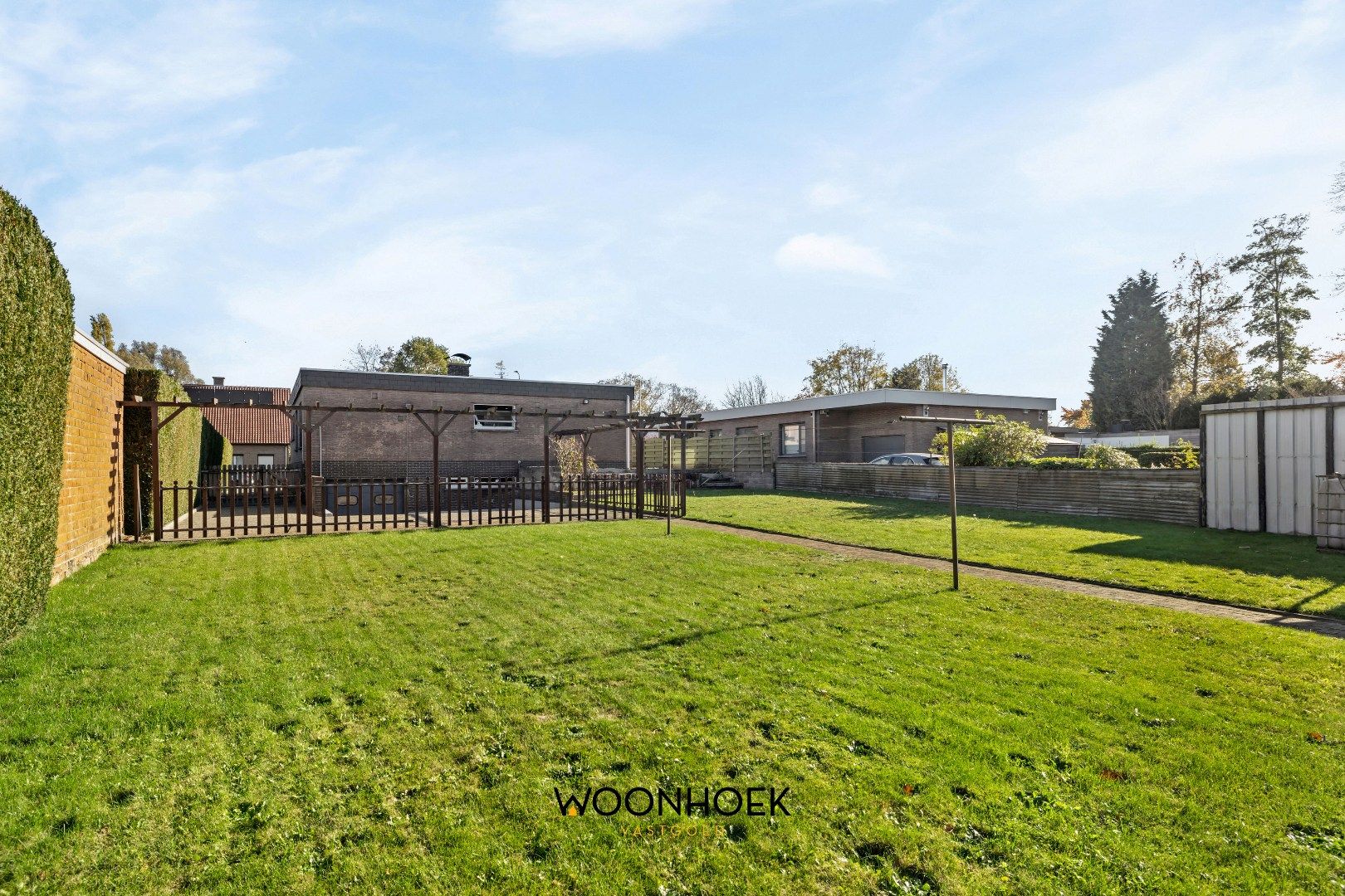 Open bebouwing op 976m² met 3 slaapkamers te Moerbeke! foto 5