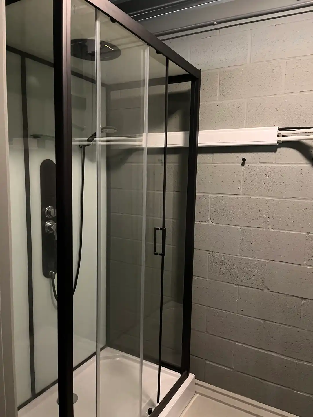 Magazijnen  vanaf 300m² tot 750m² te huur foto 7