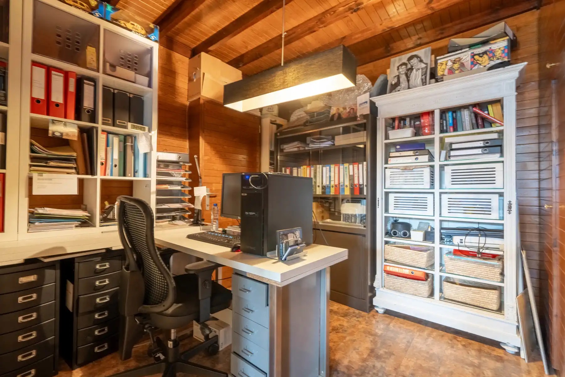 Huis met commercieel pand te koop in Grootlo! foto 15