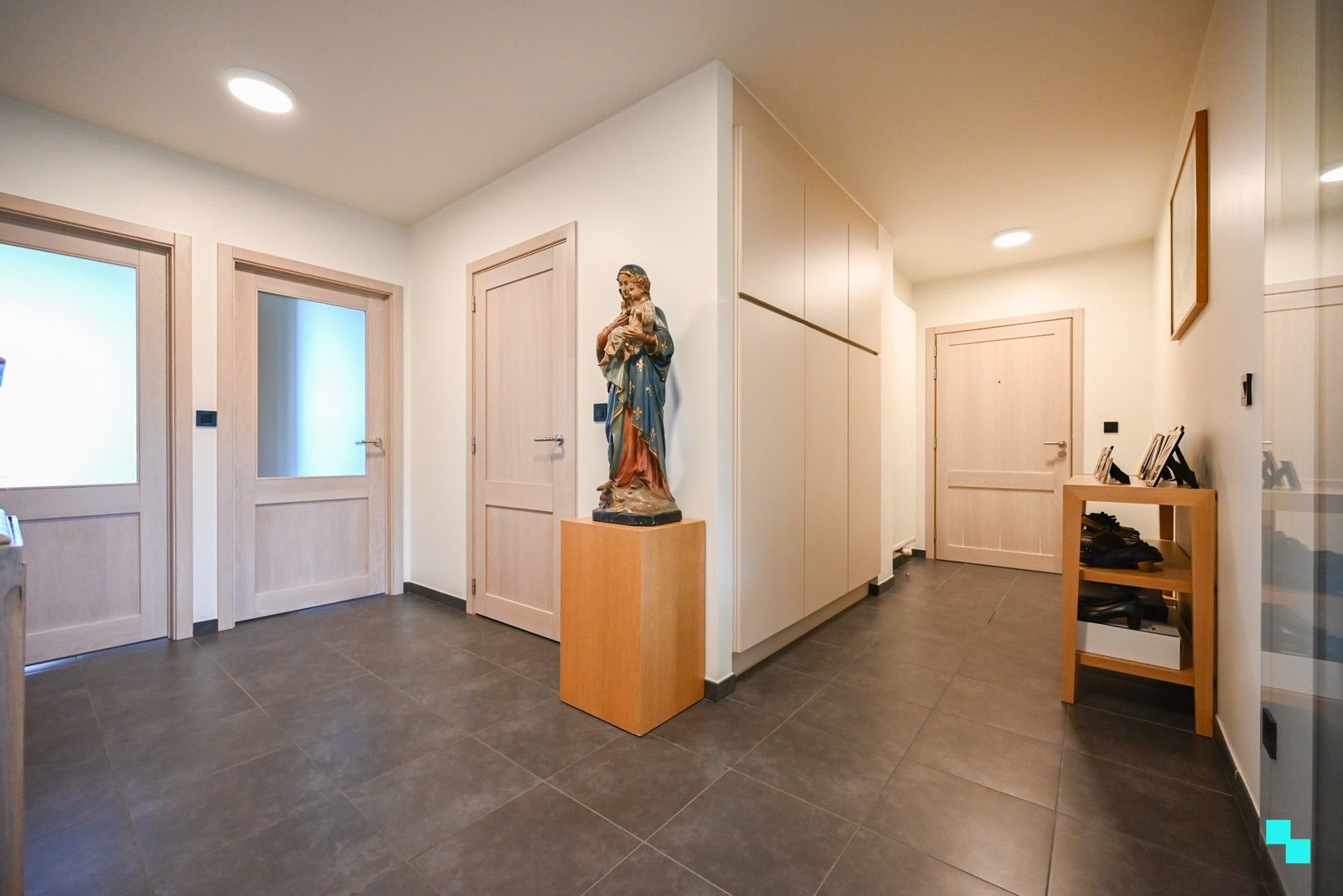Tweeslaapkamerappartement met zicht op het kanaal Roeselare - Leie foto 3
