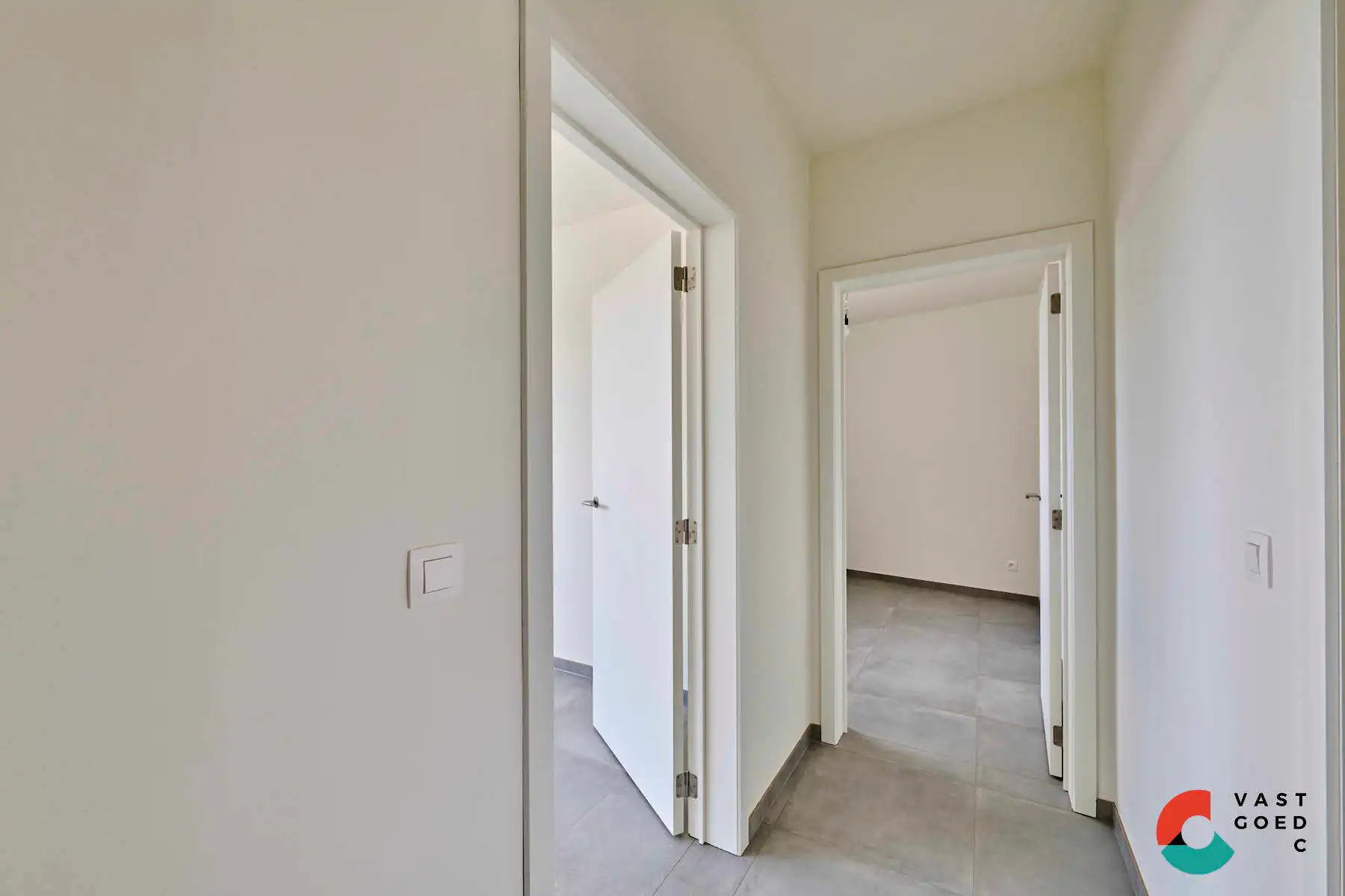 Instapklaar appartement met terras nabij het centrum foto 7