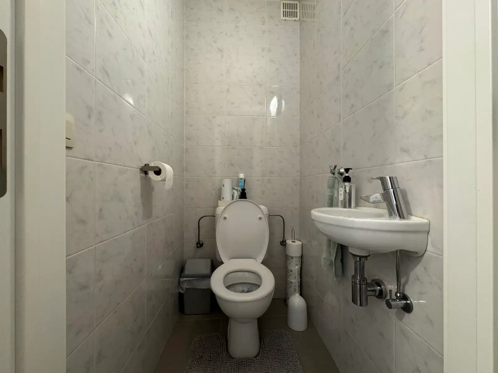 Te huur: 3 slaapkamers appartement met ruim terras te Erpe! foto 16