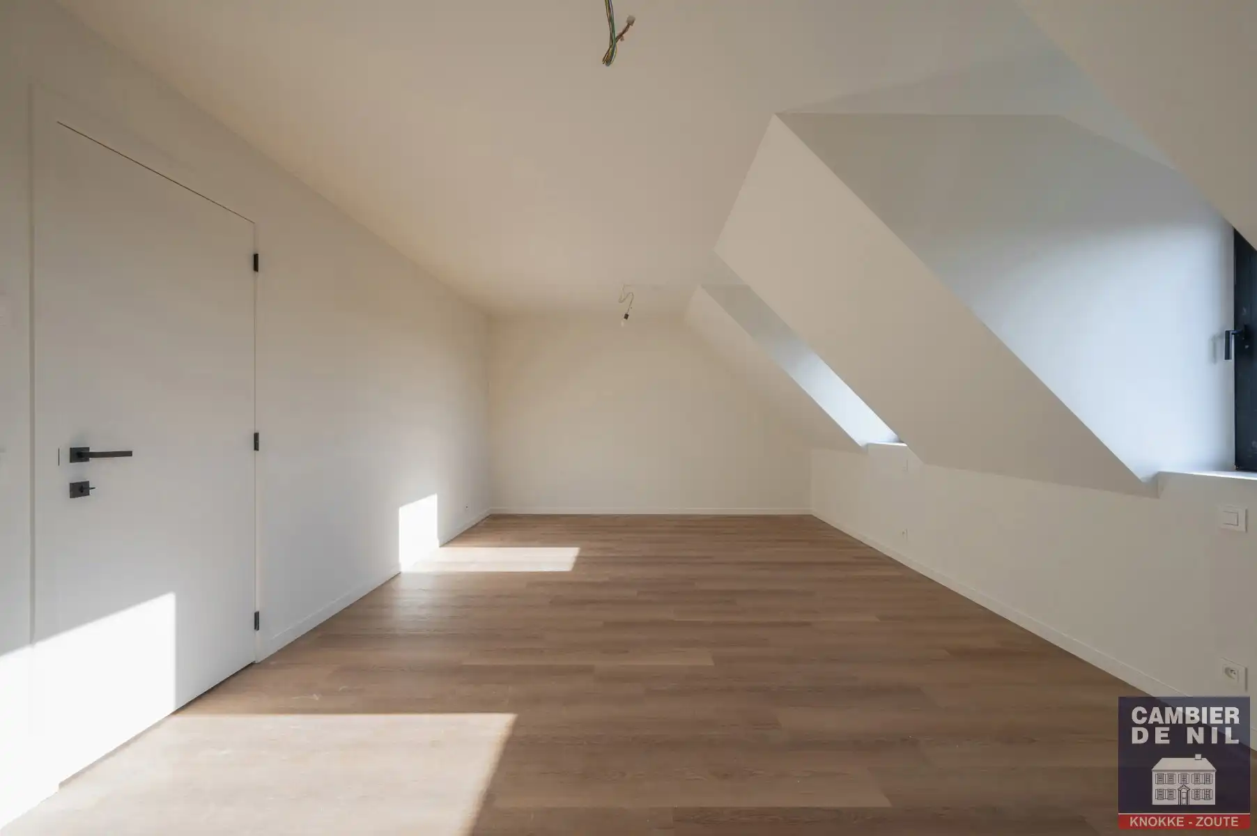 Nieuwbouw - ongemeubelde koppelvilla in rustige,  residentiële wijk te Knokke-Heist  foto 31
