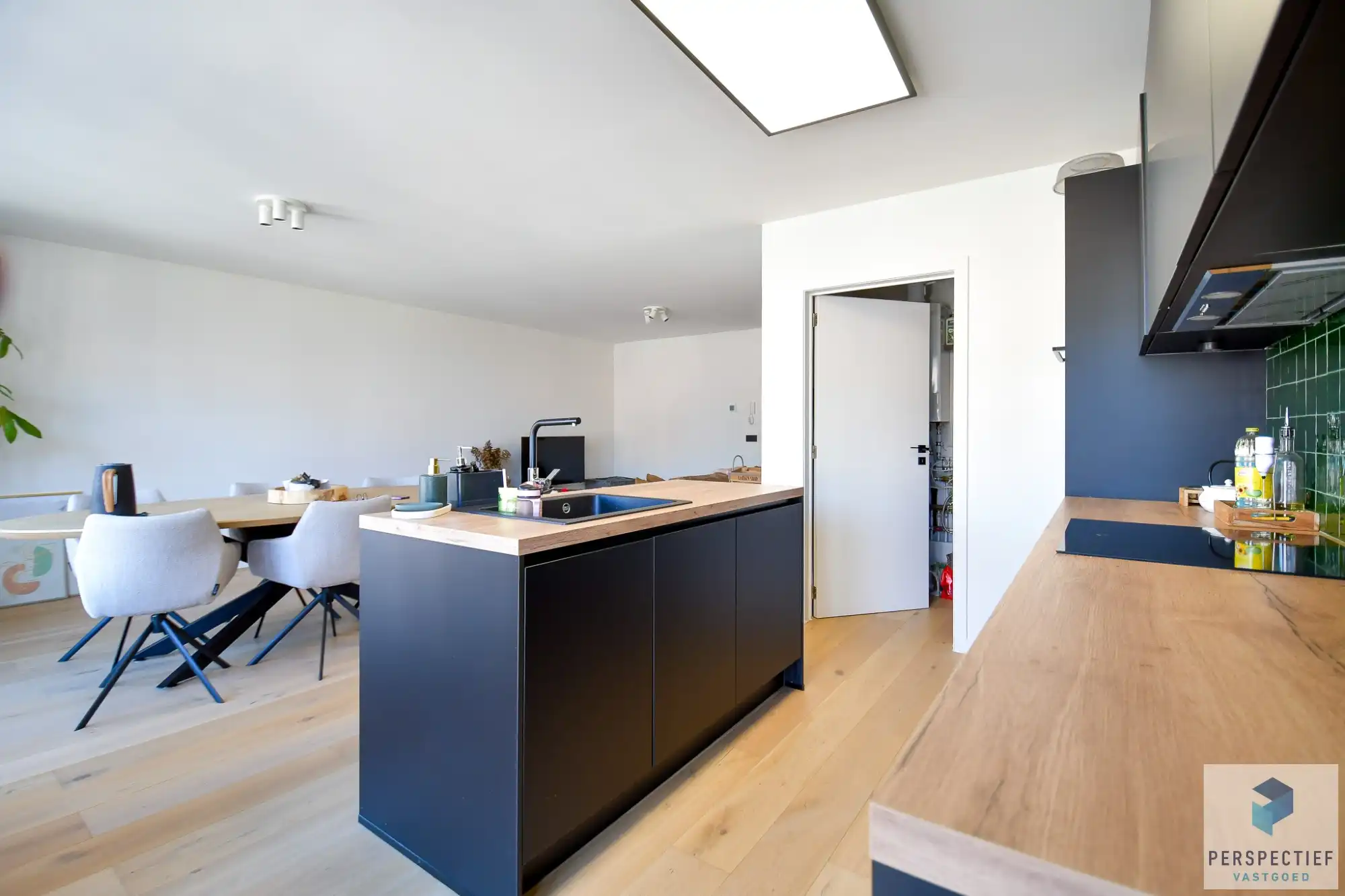 Mooi afgewerkt appartement met 3 slaapkamers en GROOT terras foto 8