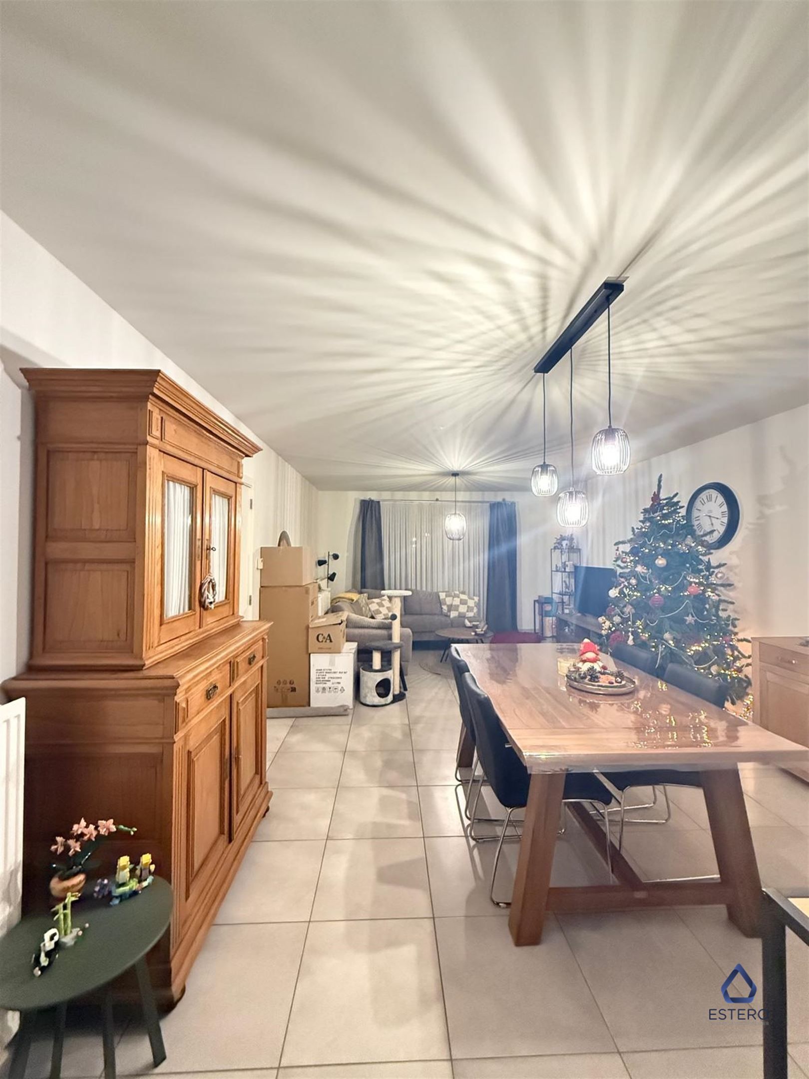 Leuk gelijkvloers appartement met groot terras, aangelegd tuintje en garagebox foto 3