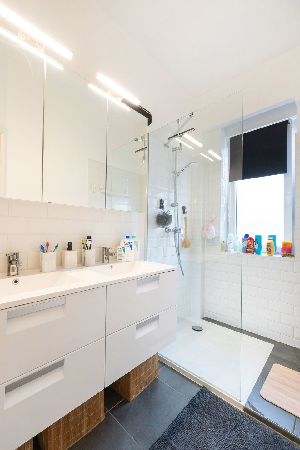 Zeer licht! Begane grond met 1 slaapkamer + bureau. foto 11