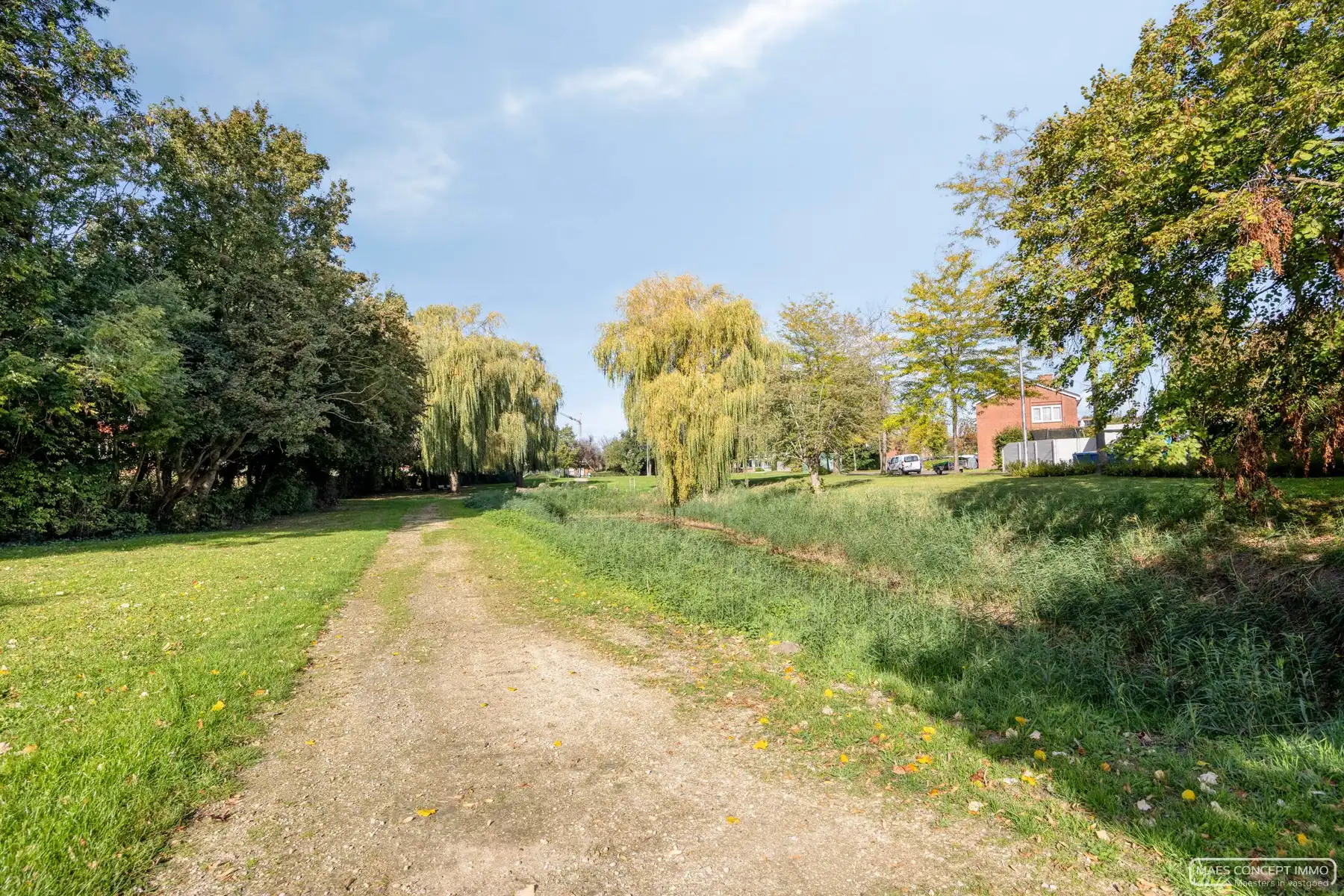 Ruime halfopen woning te koop in Gullegem foto 23