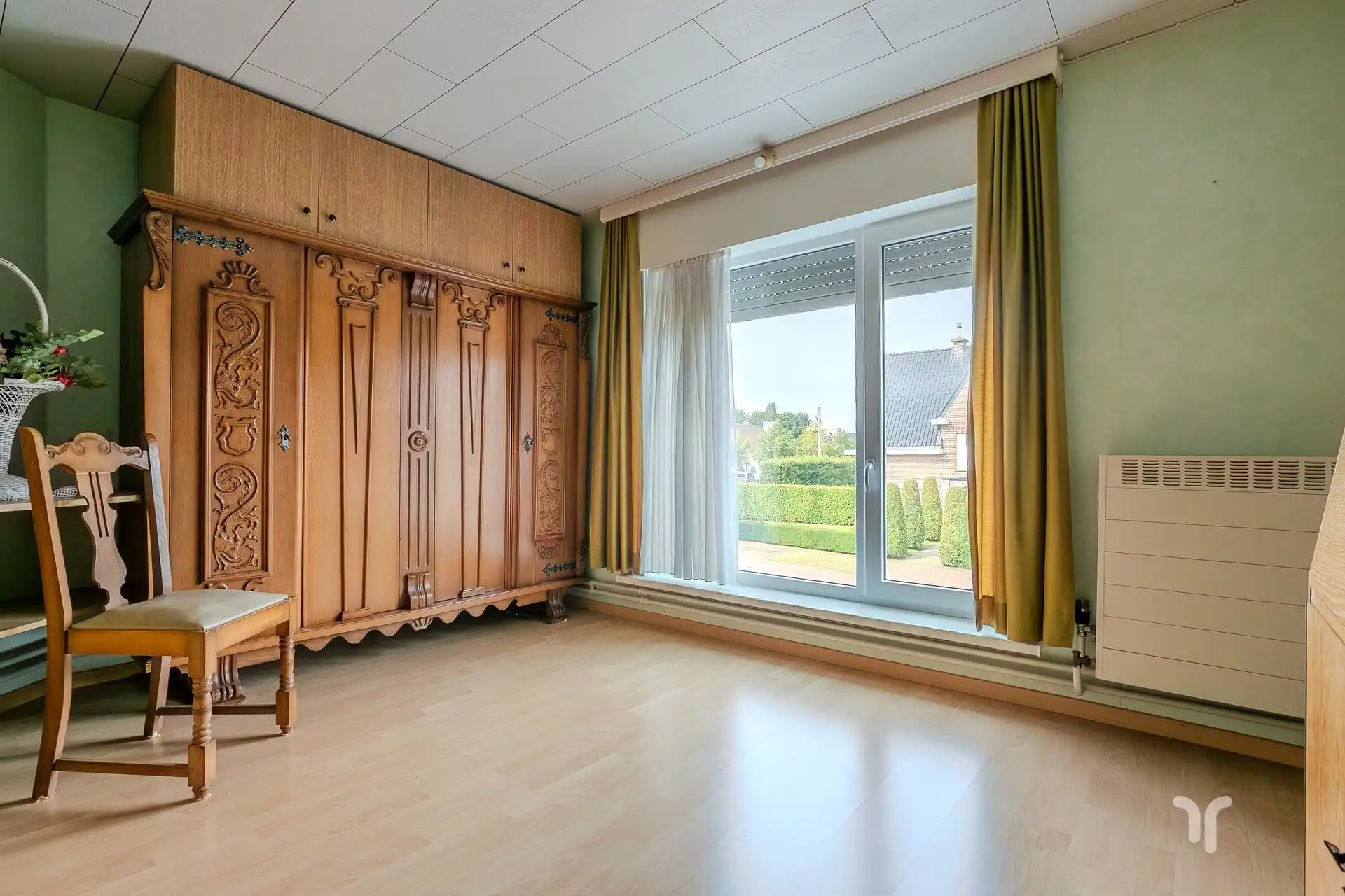 Verzorgde, op te frissen, rijwoning op centrale ligging met 3 slaapkamers. foto 7