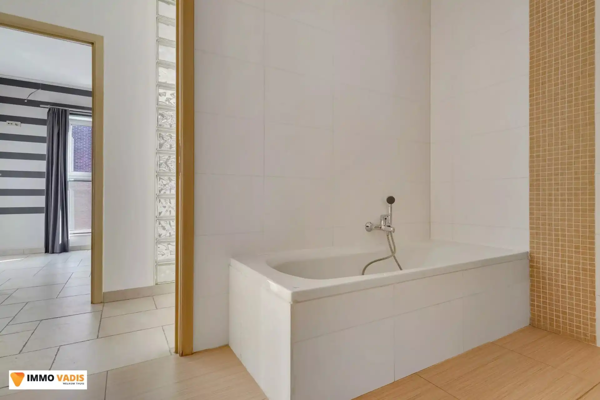 Exclusief appartement met 2 slaapkamers en terras foto 7