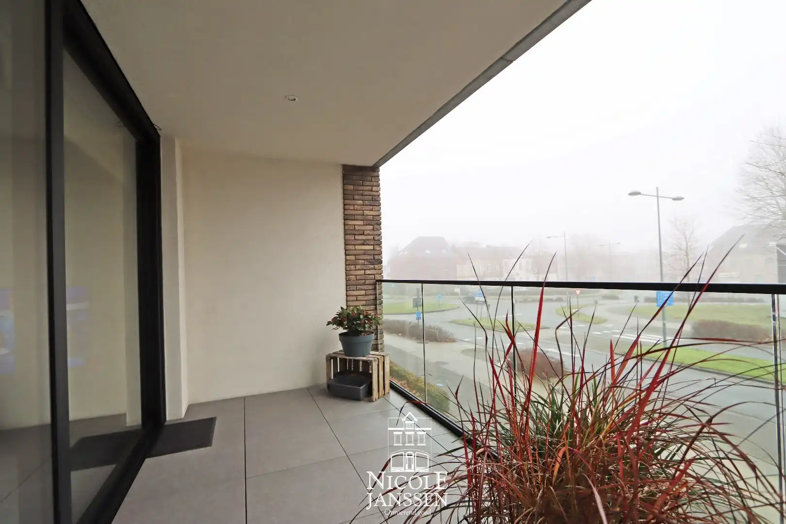 Schitterend appartement met drie slaapkamers, terras en autostandplaats foto 13