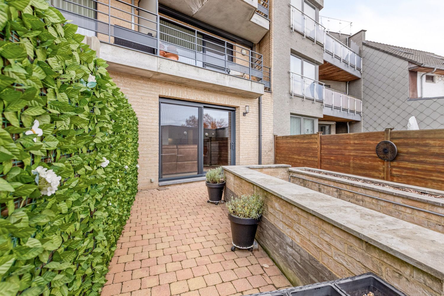 GELIJKVLOERS APPARTEMENT IN HET HART VAN HALEN, VOLLEDIG VERNIEUWD IN 2024! foto 11