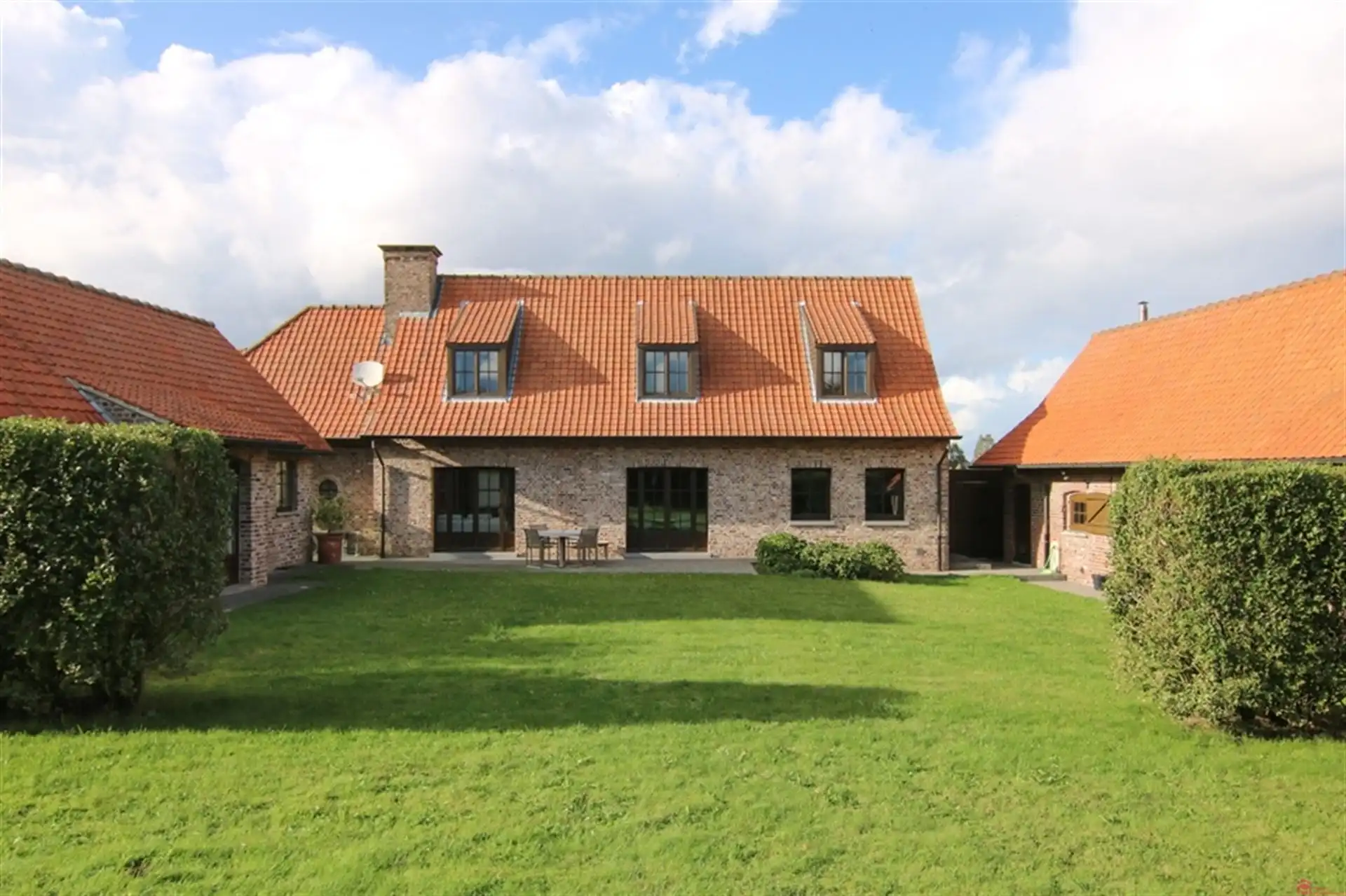 Ruimte, charme & natuur: villa met weide in Bellegem foto 4