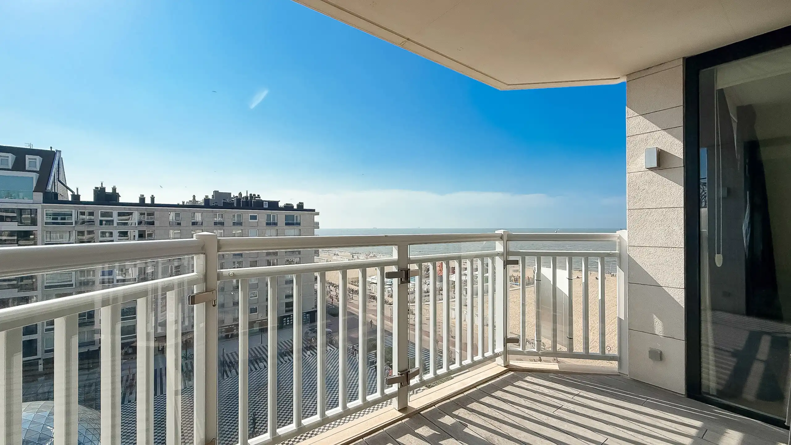 Uitzonderlijk appartement in de iconische residentie Carlton foto 14