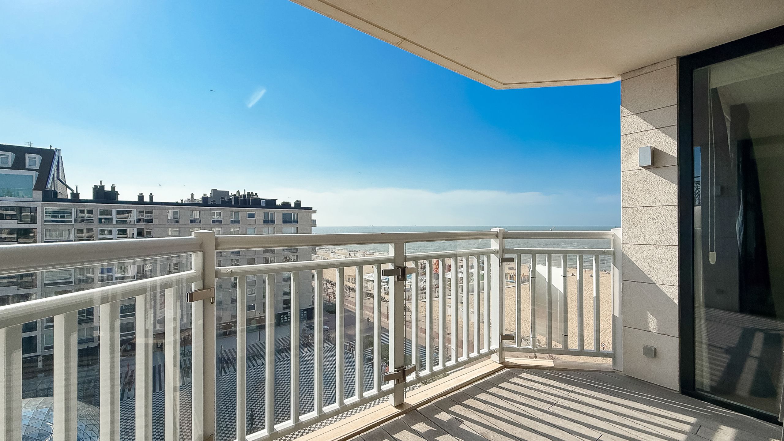 Uitzonderlijk appartement in de iconische residentie Carlton foto 14