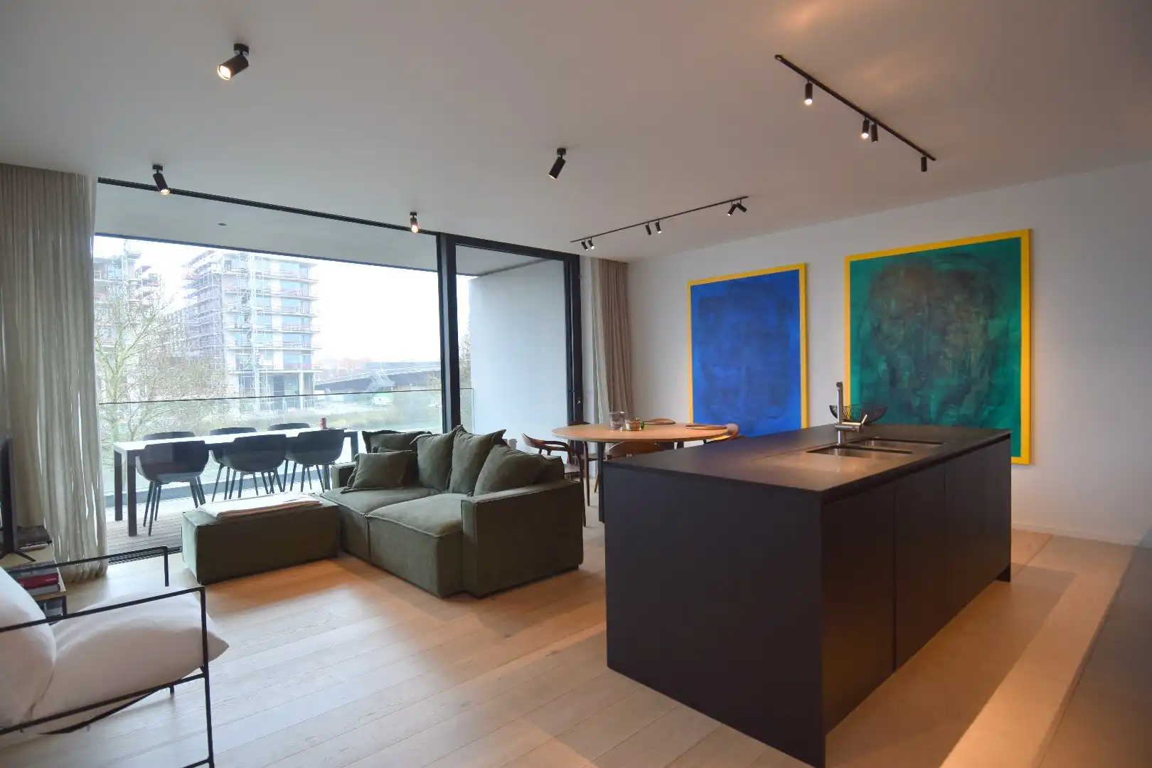 Uniek luxueus appartement met 2 slaapkamers en schitterend Leiezicht foto 4