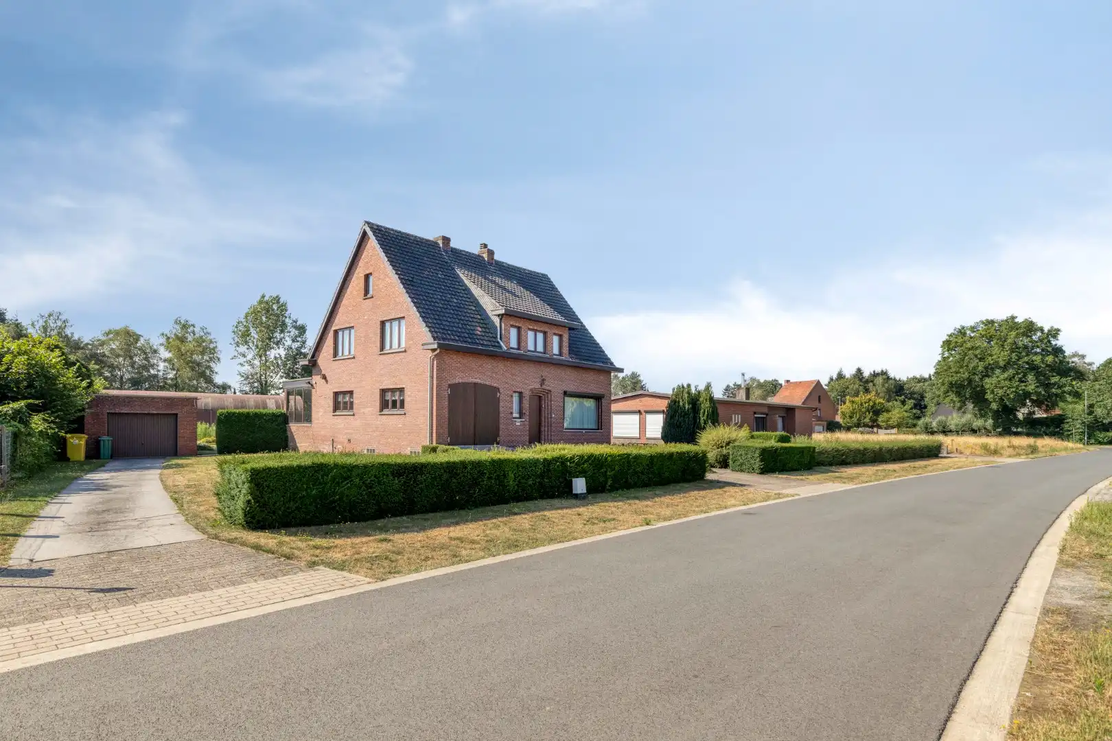 Op te frissen woning met 4 slpks, op een zonnig perceel van 1.506 m² in Mol-Achterbos !  foto 32