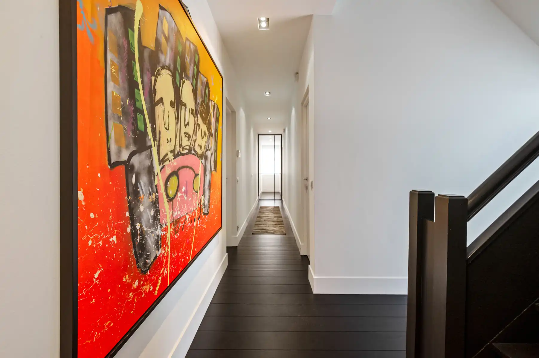 High-end afgewerkte praktijkvilla in het centrum foto 24