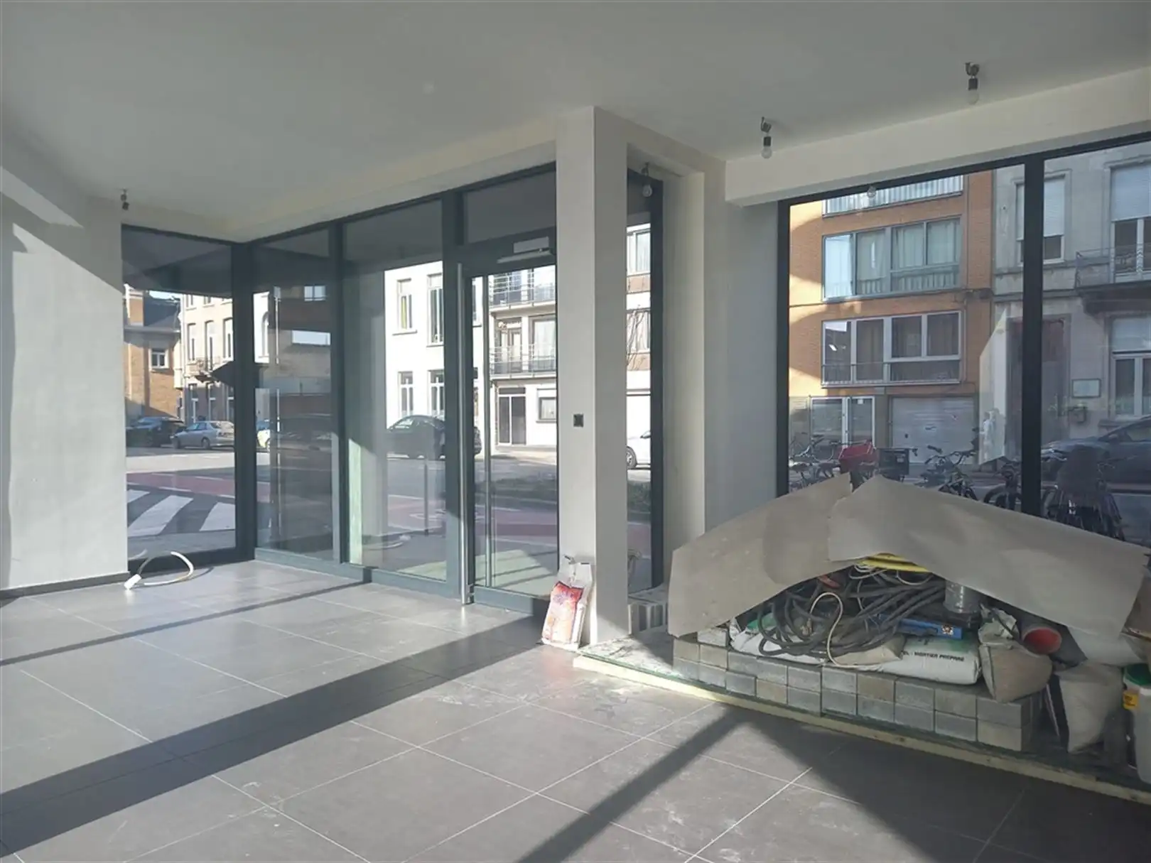 Kantoorgebouw foto 4