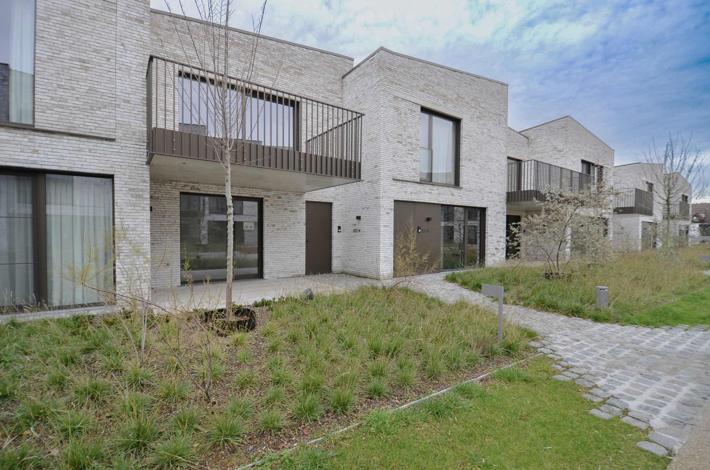 Nieuwbouw BEN-woning(bijna energie neutrale woning) in een autovrije, groene omgeving. foto 10