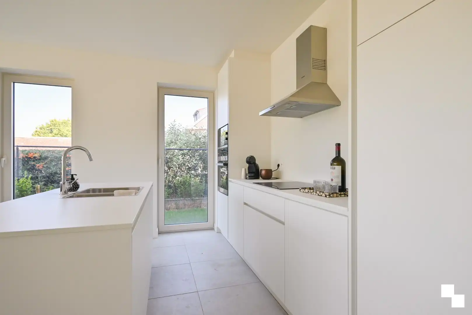 Gelijkvloers appartement met zonnige tuin te Ingelmunster foto 12