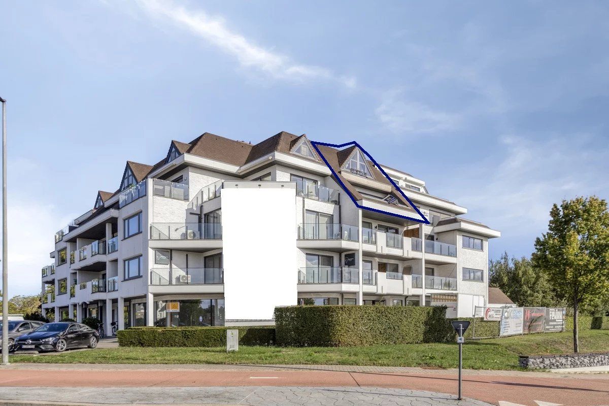 RUIM DUPLEXAPPARTEMENT VAN 144 M² MET 3 SLPK'S IN HASSELT foto 3