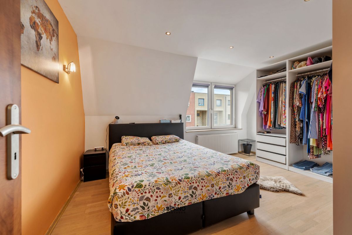 Charmante rijwoning met stadstuin nabij centrum. foto 22