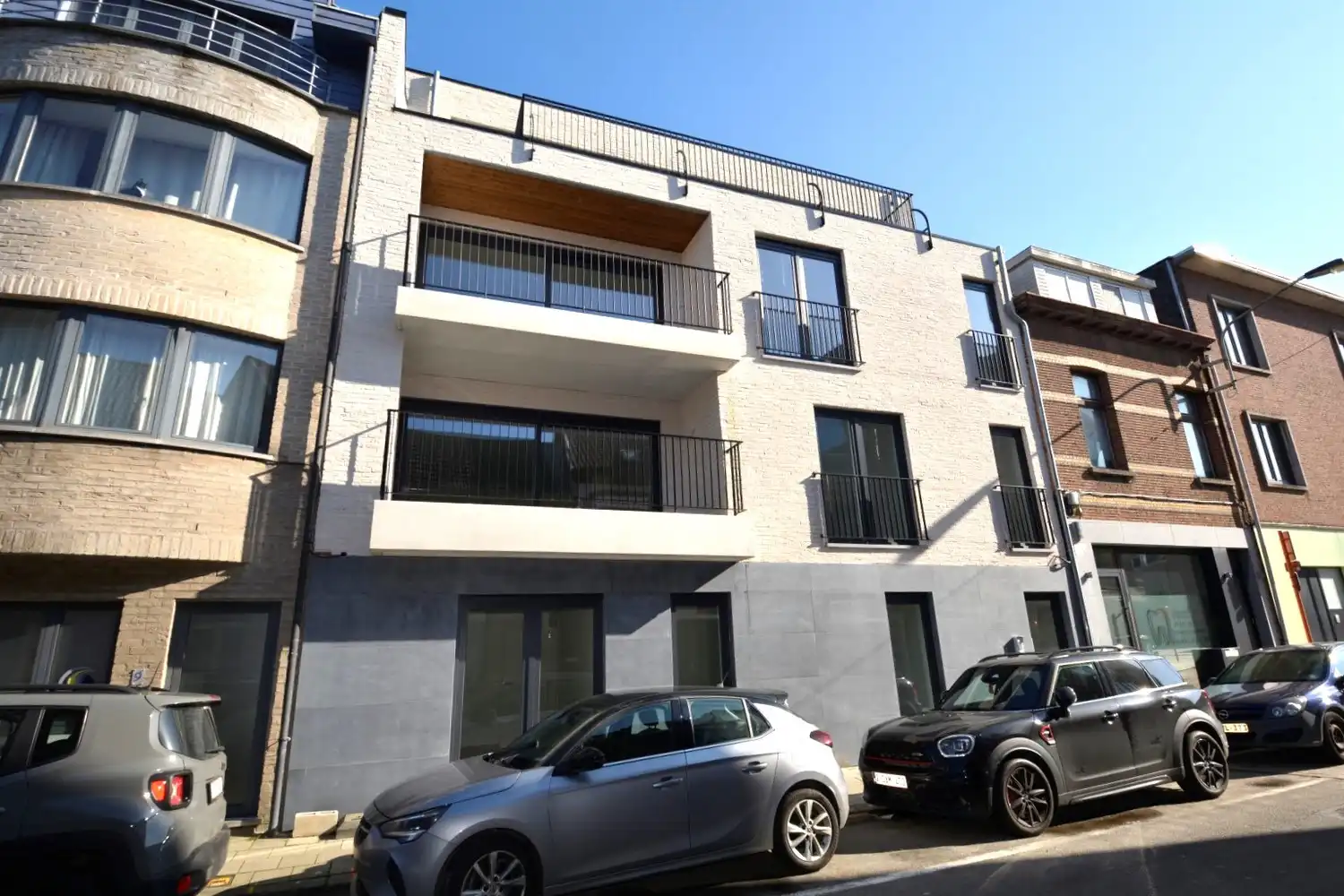 RECENT APP. MET 2 SLK EN TERRAS TE CENTRUM EDEGEM! foto 12