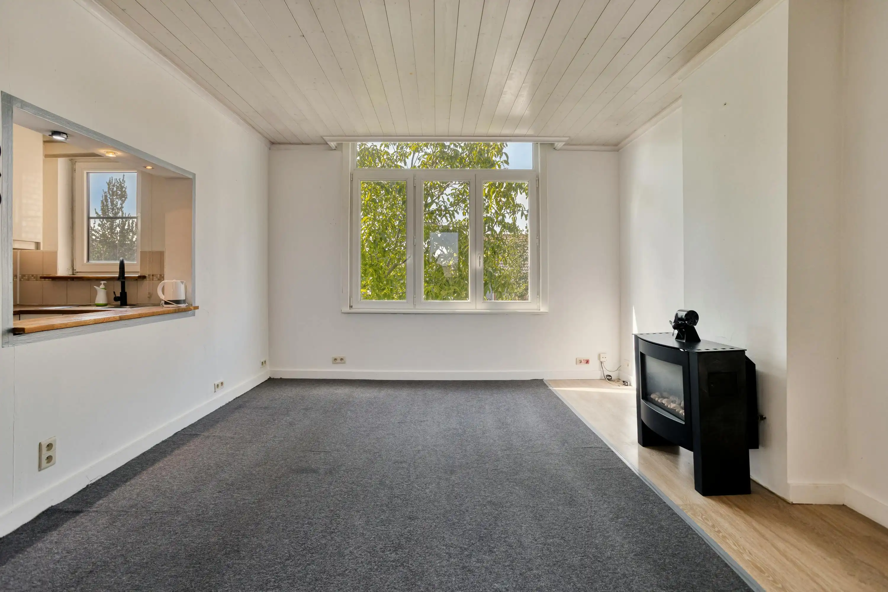 Huis met twee slaapkamers en terras te koop in Deurne! foto 6
