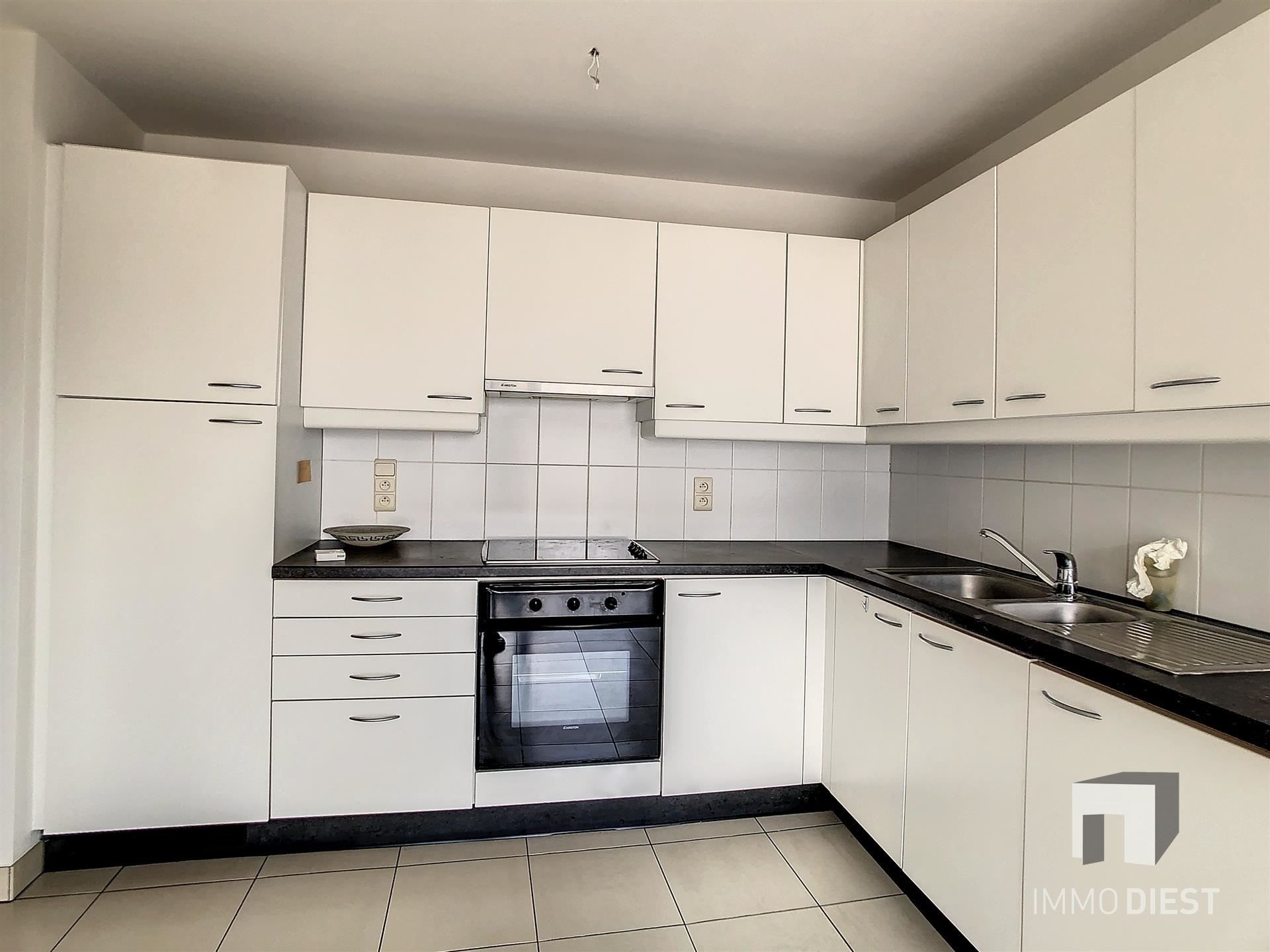 Zeer ruim appartement in het centrum van Diest foto 5