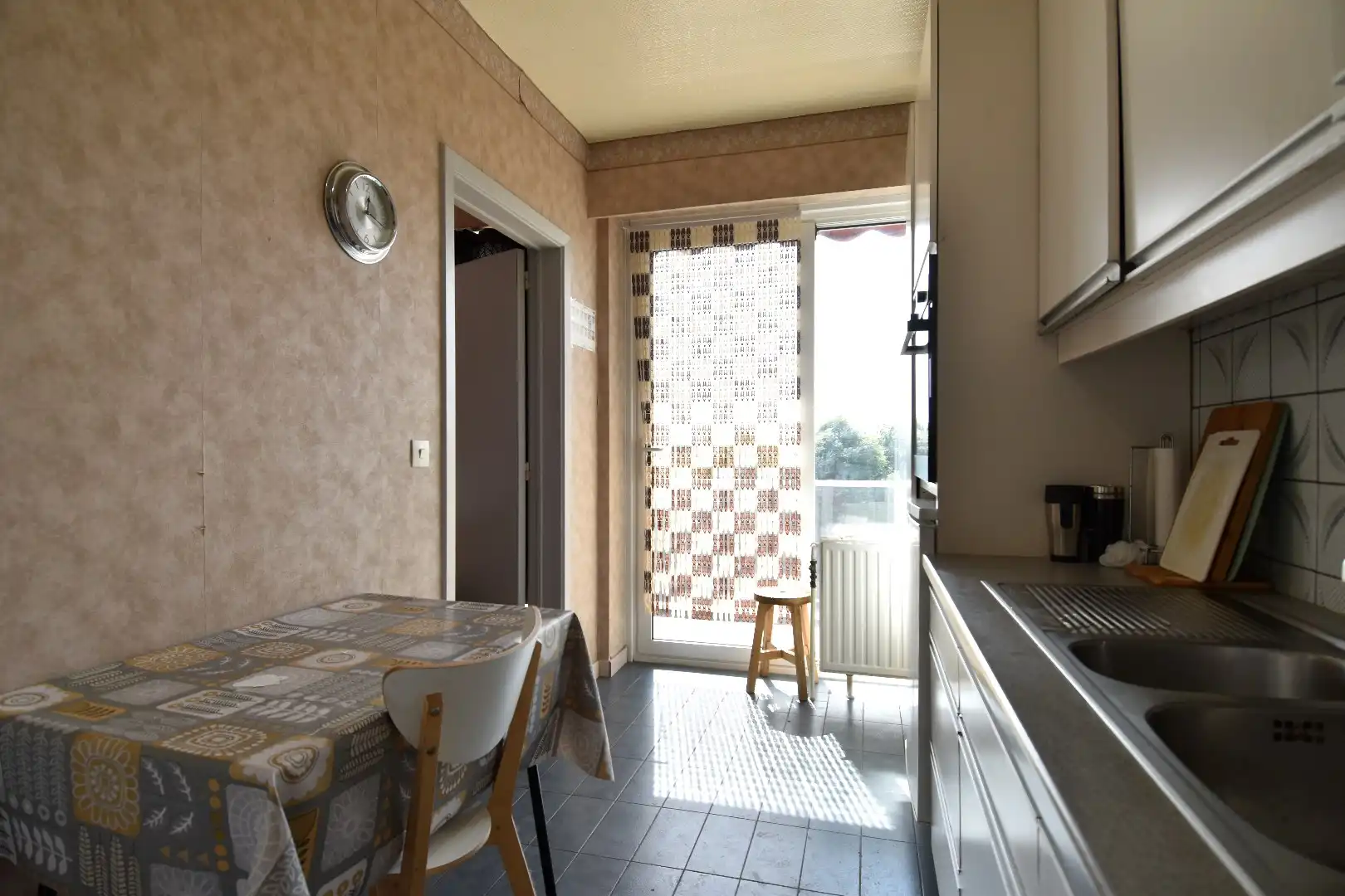 Lichtrijk 2-slaapkamerappartement mét garage te koop in De Gulle te Gullegem foto 3