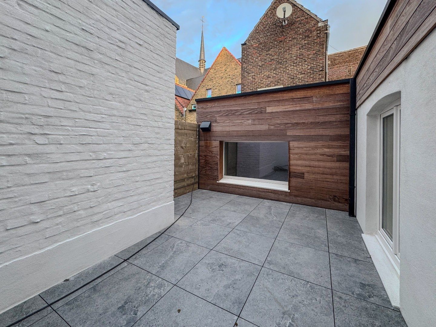 Ruim appartement met 2 slaapkamers en terras in het centrum. foto 22