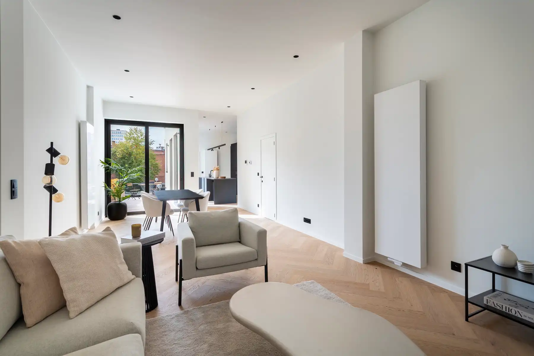 Totaalrenovatie 2 slaapkamers en toffe buitenruimte foto 12