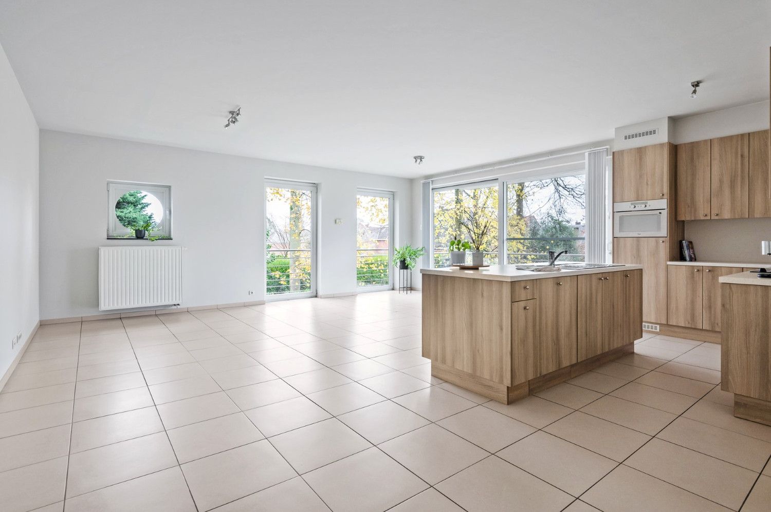 RUIM APP. IN PARKDOMEIN MET 3 SLK, 2 BADK. EN TERRAS! foto 4