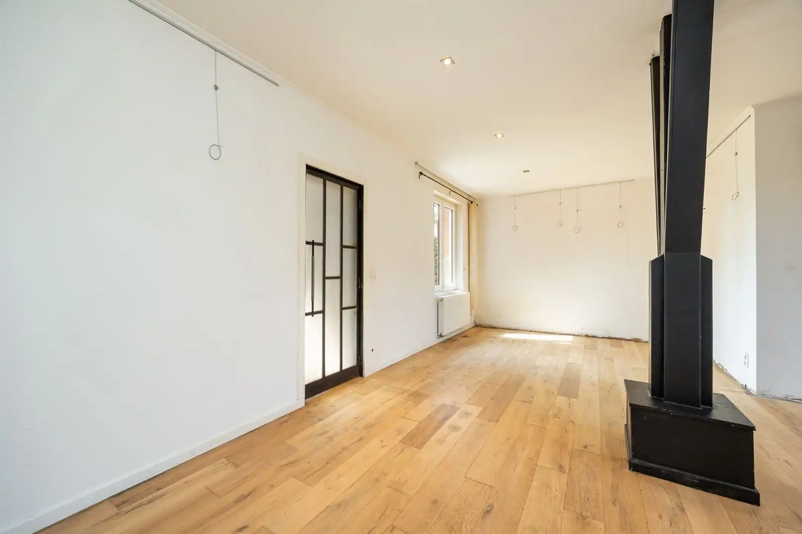 Op te frissen/te renoveren woning te Hoboken foto 6