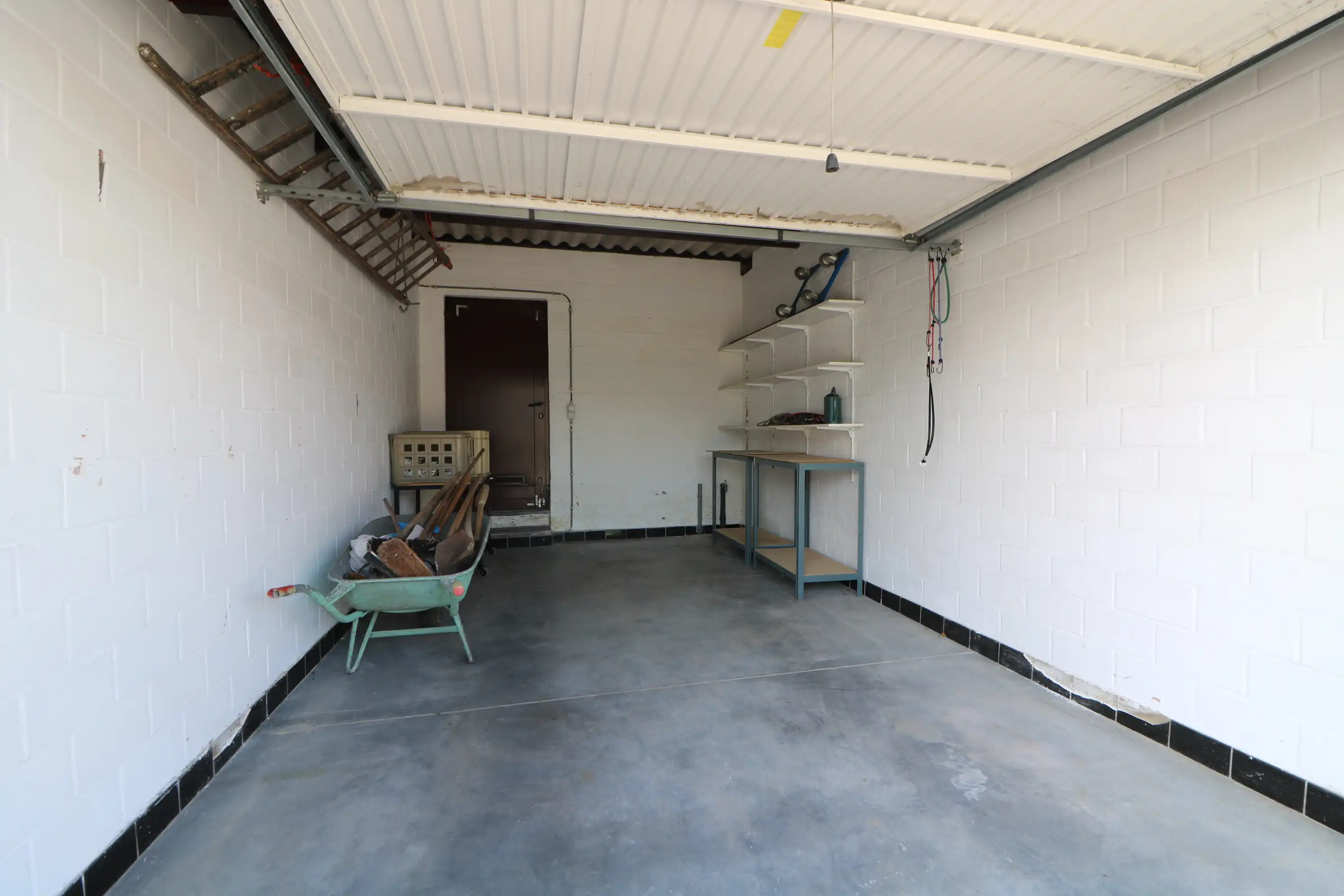 Ruim en lichtrijk hoekappartement met 2 slaapkamers, terras én garage foto 7
