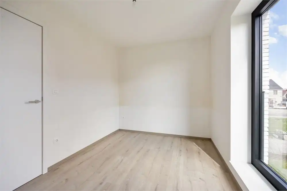 Ruimte, licht en een eigen stukje groen in hartje Heers foto 21