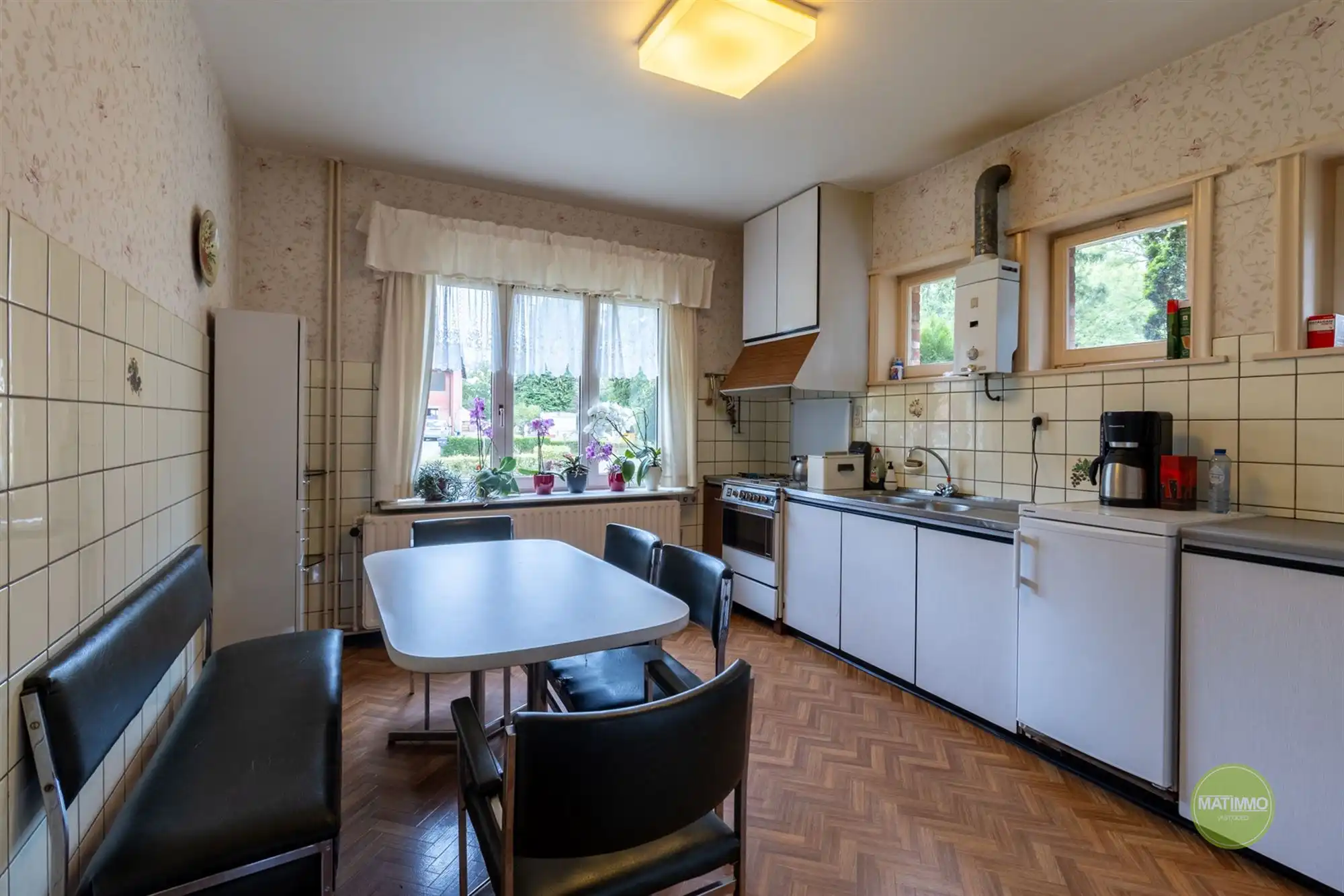 Vrijstaande woning op royaal perceel met bos in Mol-Sluis foto 8