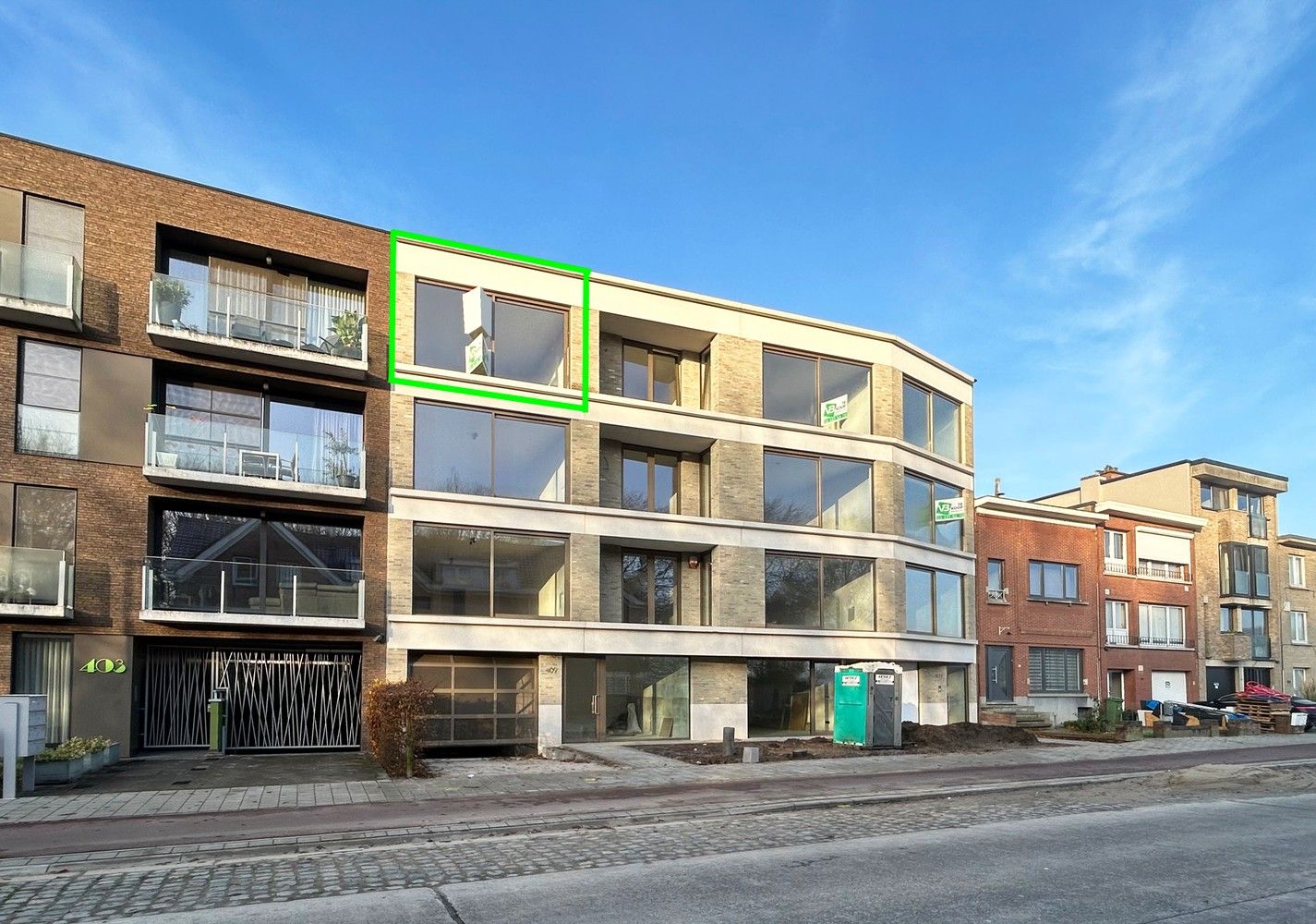 Licht en functioneel appartement (+/- 92 m²) met 2 slaapkamers en west georiënteerd privatief terras! foto 2