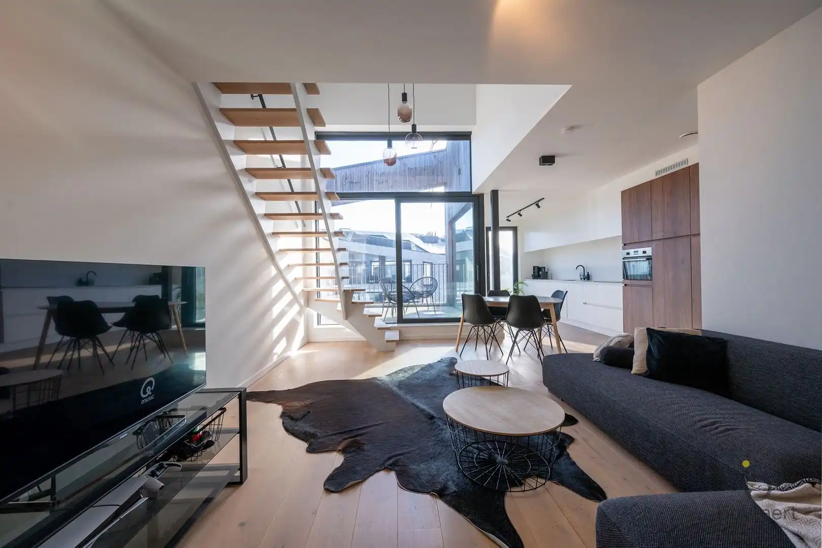 RUIME&LICHTE LUXE DUPLEX/PENTHOUSE IN RECENTE RUSTIGE VERKAVELING! foto 4